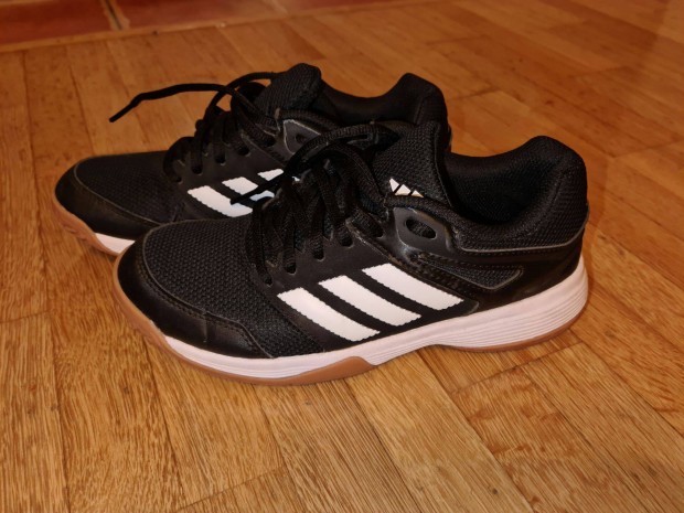 Adidas 38-as fi cip