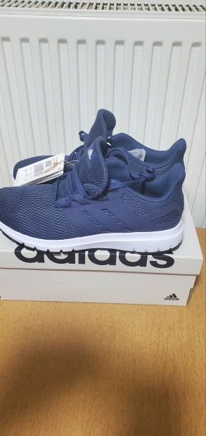 Adidas 41-es ujj cipo.