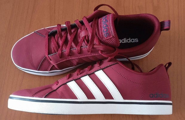 Adidas 44 2/3-os bord sportcip