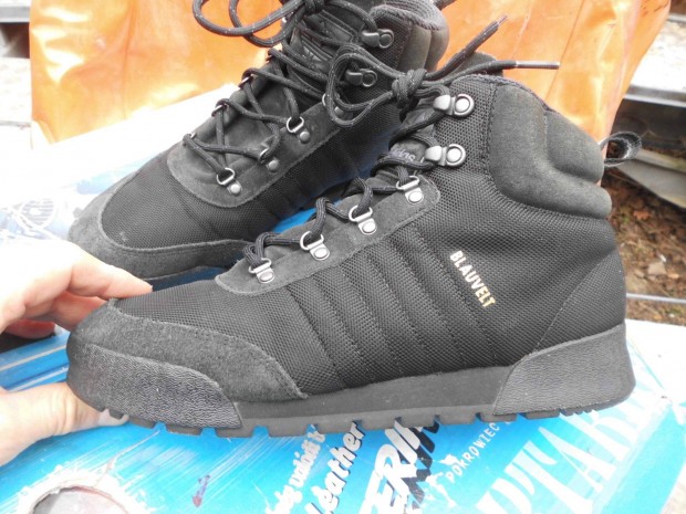 Adidas Blauvelt fekete 41 1/3-os bakancs elad,