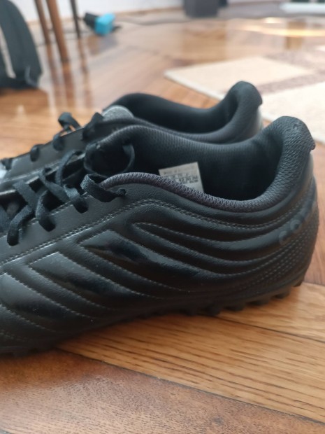 Adidas Copa műfüves cipő, fekete 