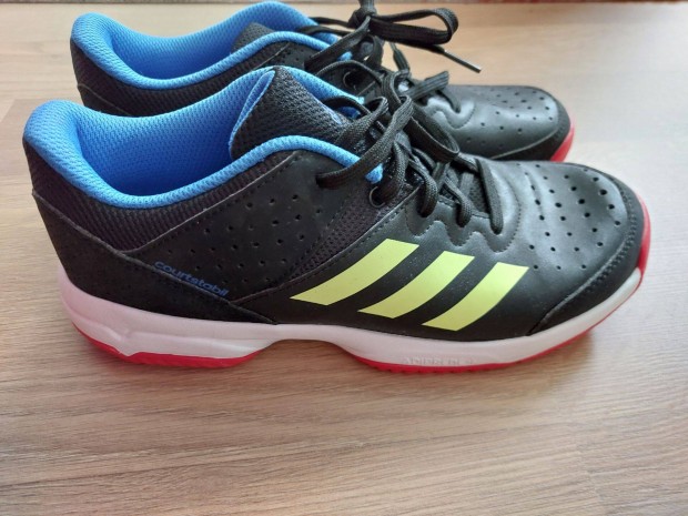 Adidas Court Stabil kzilabda cip