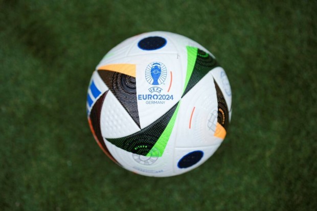 Adidas EURO 2024 match balul