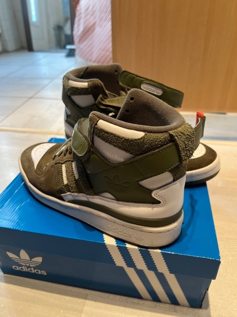 Adidas Forum cip 42-es