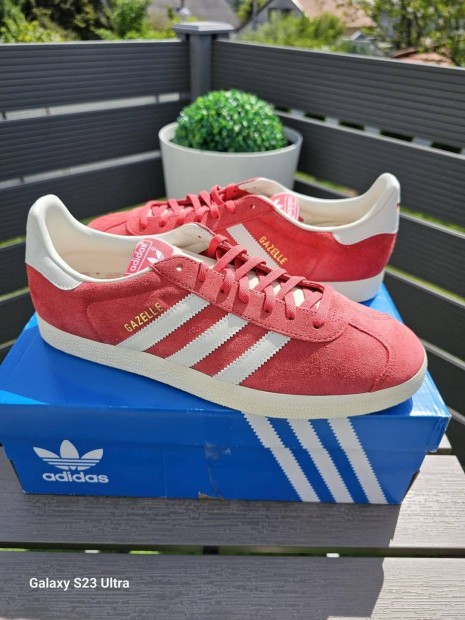 Adidas Gazelle-halvny piros (Tbb meret)