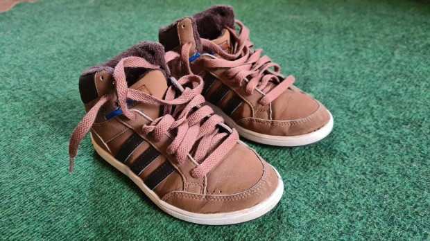 Elad adidas gyerekcip Magyarorsz g J fog s