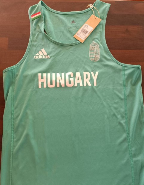 Adidas Hungary cmeres futtrik /frfi M