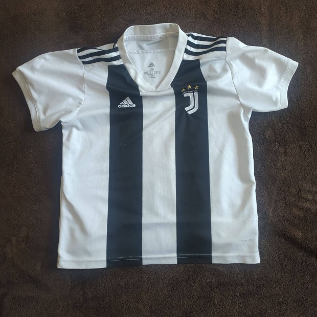 Adidas Juventus gyermek foci mez 10-12 (Ronaldo 7 felirattal)