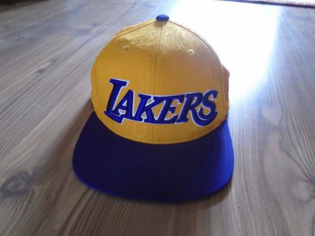 Adidas Lakers baseball sapka