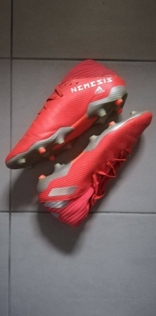 Adidas Nemesis 37 1/3-os futballcip elad