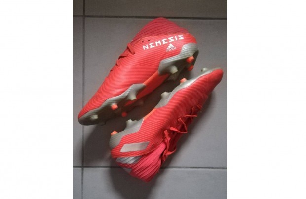 Adidas Nemesis futballcip elad 37 1/3-os