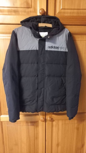 Adidas Neo, férfi téli dzseki, fekete-neo betéttel, L méret