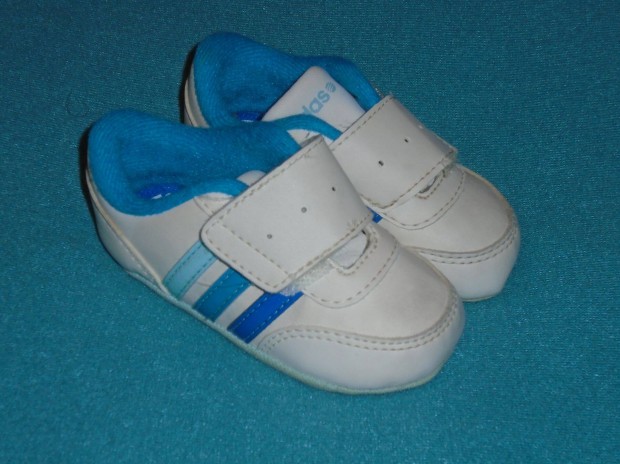 Adidas Neo label adifit újszerű cipő - bth. kb. 11 cm fehér kék