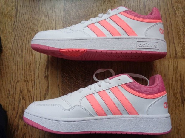 Adidas Női cipők több méredben
