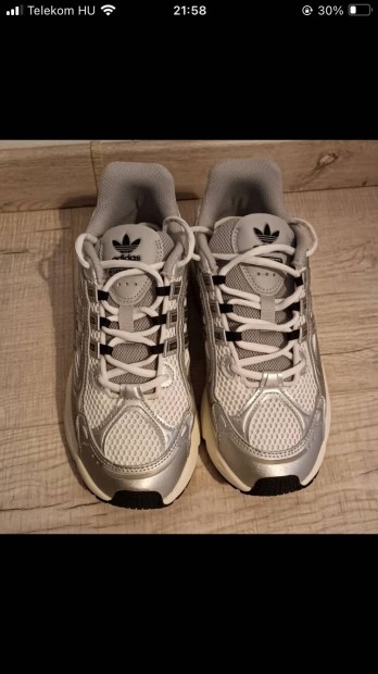 Adidas Ozmillen sportcip