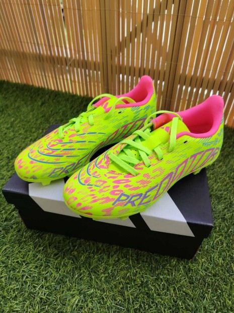 Adidas Predátor Új focicipő35.5