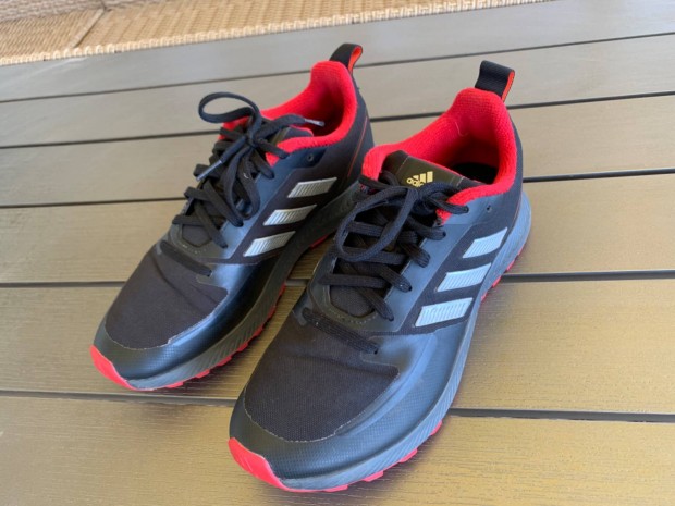 Adidas Runfalcon Red To Black 41.1/2 Újszerű állapotban