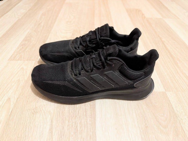 Adidas Runfalcon futócipő 45 1/3 -os