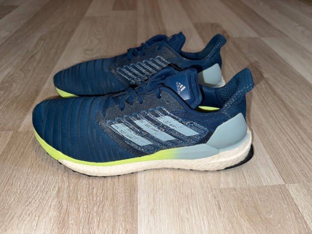 Adidas Solar Boost sportcipő 44 2/3 -os