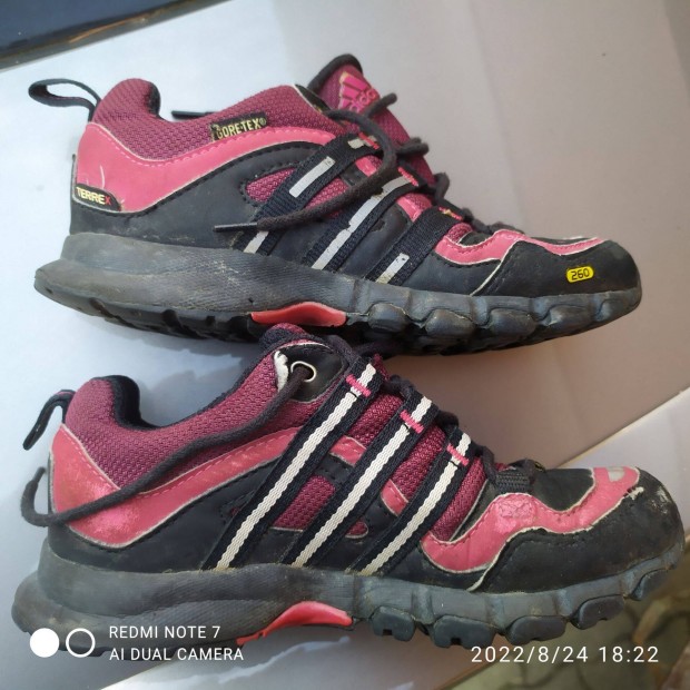 Adidas Terrex 30-as