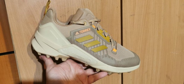 Adidas Terrex tra cip 47.