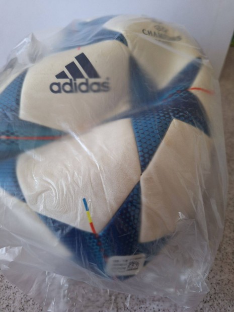 Adidas UEFA focilabda j