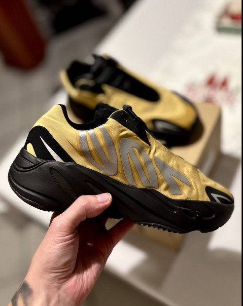 Adidas Yeezy 700 Honey Flux 42 2/3 Vadonatj DS llapot!