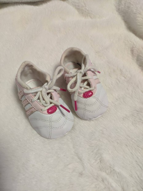 Adidas baba cipő