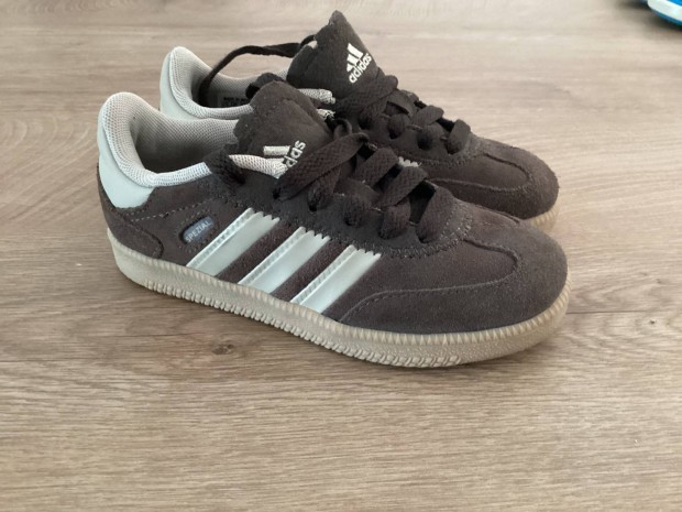 Adidas br gyerek cip 28 mret