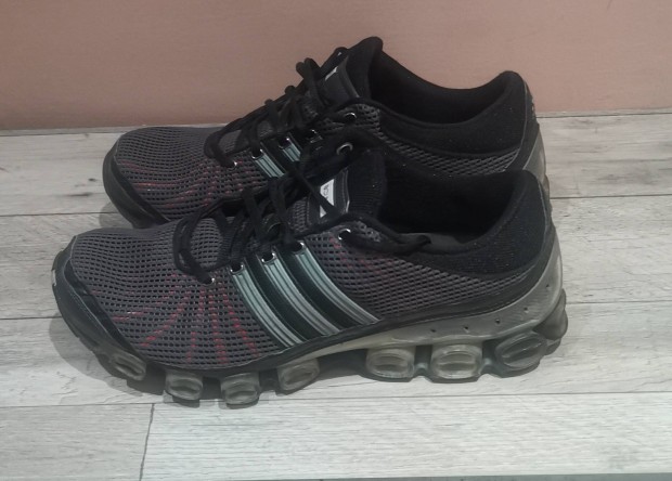 Adidas bounce cip! 