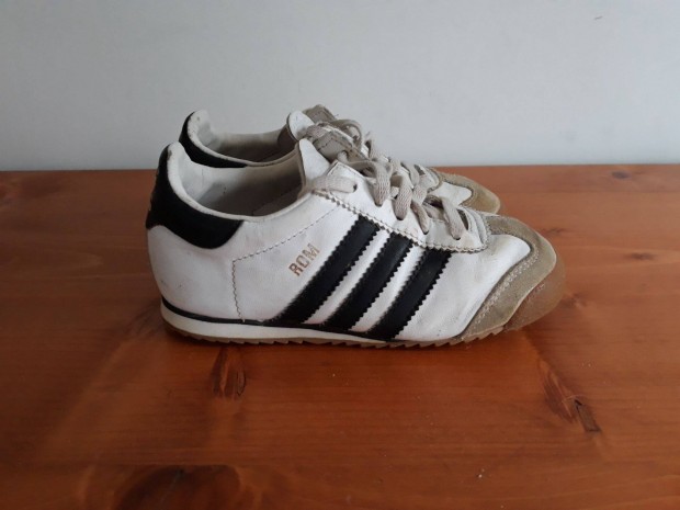 Adidas cip 27-es gyerekcip 27