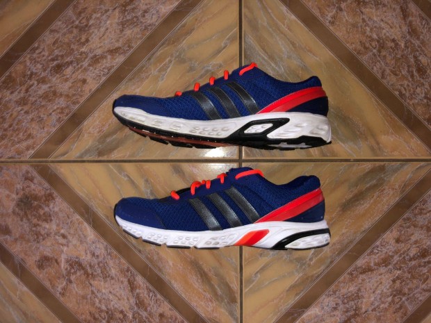 Adidas cip 43-as