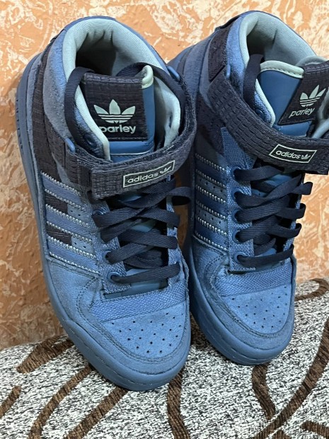 Adidas cip elad