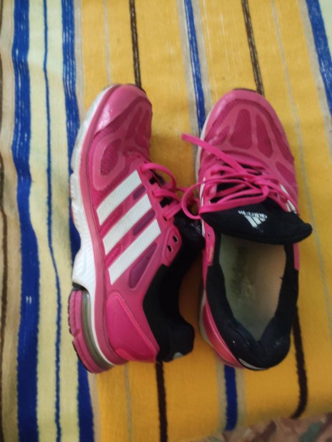 Adidas cipő női