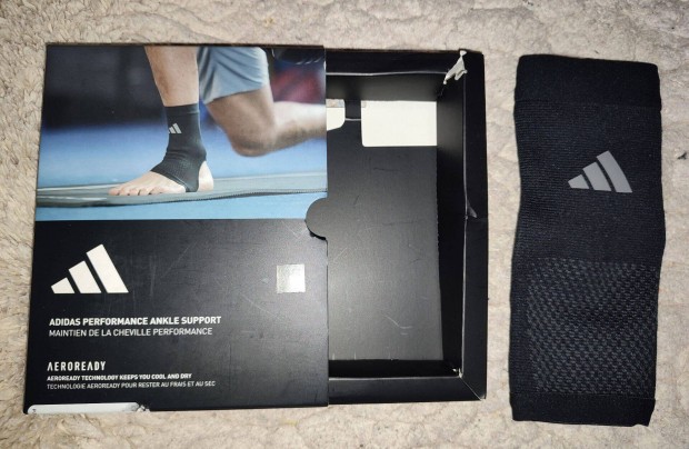 Adidas eredeti fekete bokavédő (S)