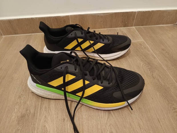 Adidas frfi futcip, 46os