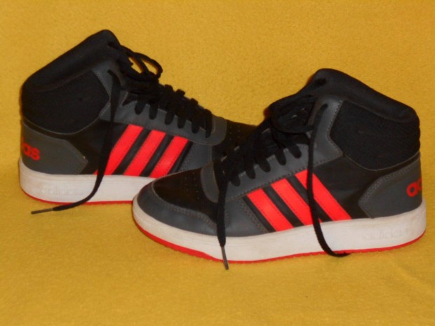 Adidas fi cip, 38-as. Magas szr, tli, meleg. Flron, jszer