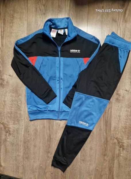Adidas gyerek melegt