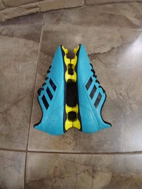 Adidas gyerek stoplis foci cip 38 2/3-ad mret