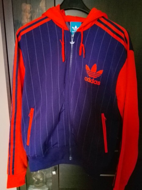 Adidas lila pulcsi M