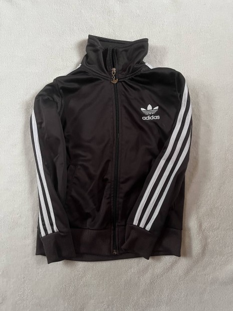 Adidas melegt