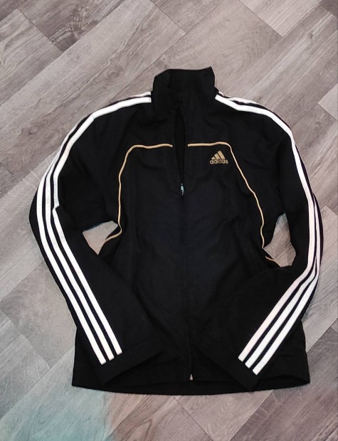 Adidas ni dzseki. S