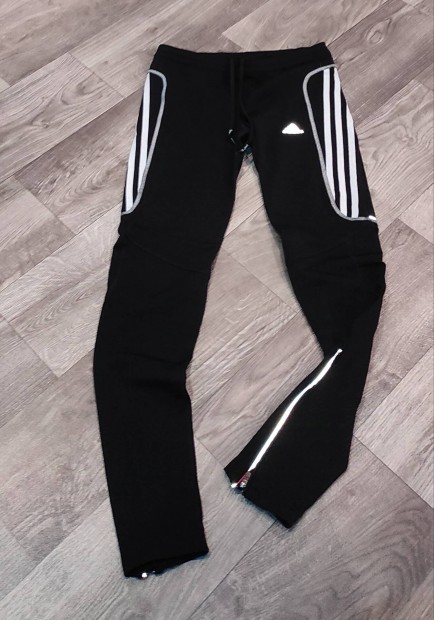 Adidas ni leggings. S 