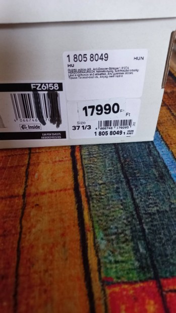 Adidas női sportcipo Új!