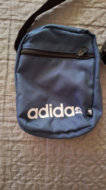 Adidas oldalttska