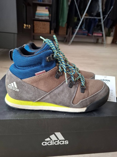 Adidas szi-tli bakancs szp llapotban! 33,5 mret