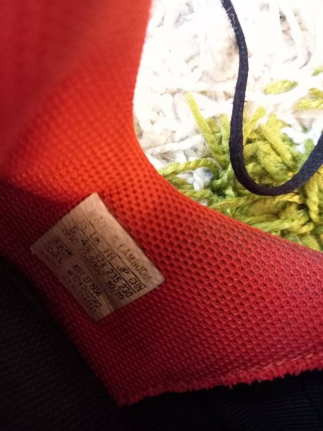 Adidas predator műfüves focicipő