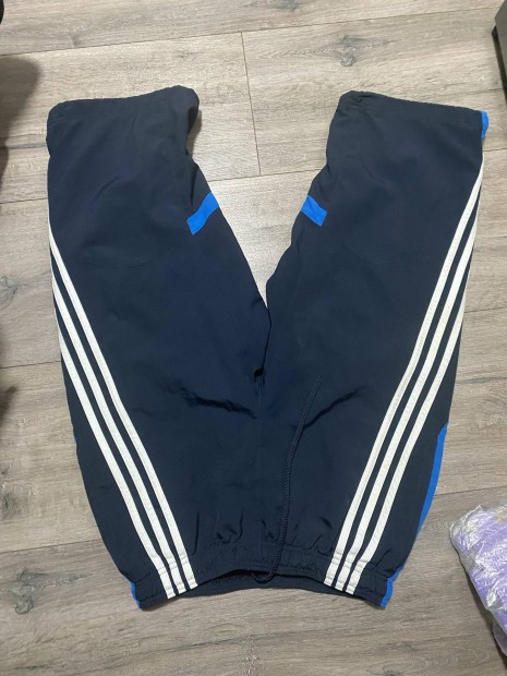 Adidas rövid nadrág