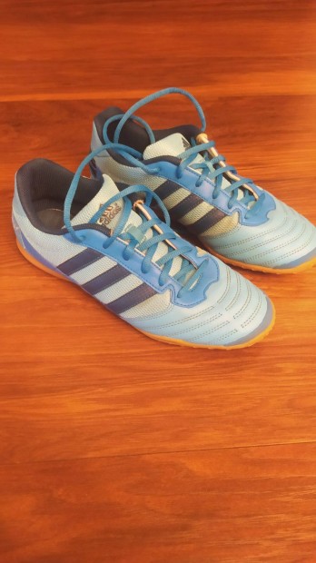 Adidas sala teremcip elad!