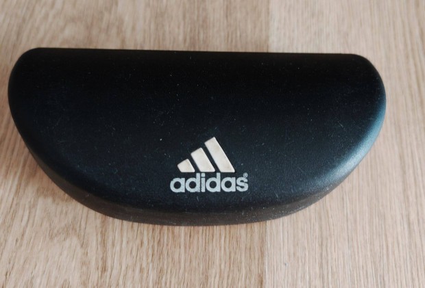 Adidas szemvegtart tok